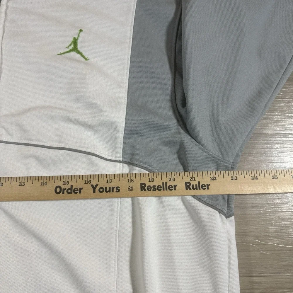 Vintage Jordan Flight Retro 5 Green Bean White Gray Jacket Men sz Large‎ Warm Up